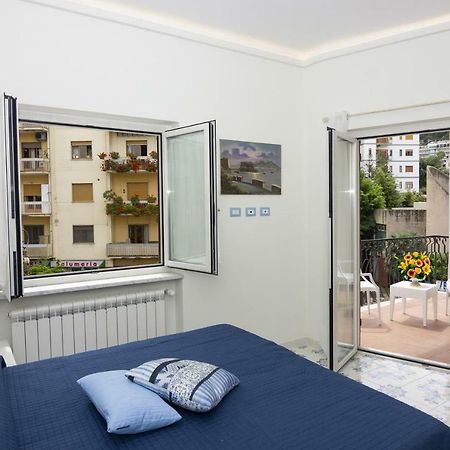 Ambra Sorrento Suites Short Rent מראה חיצוני תמונה
