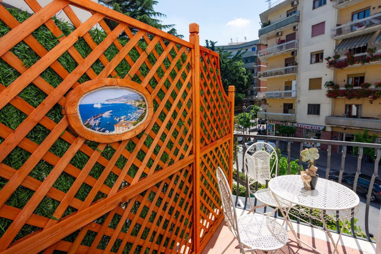 Ambra Sorrento Suites Short Rent מראה חיצוני תמונה