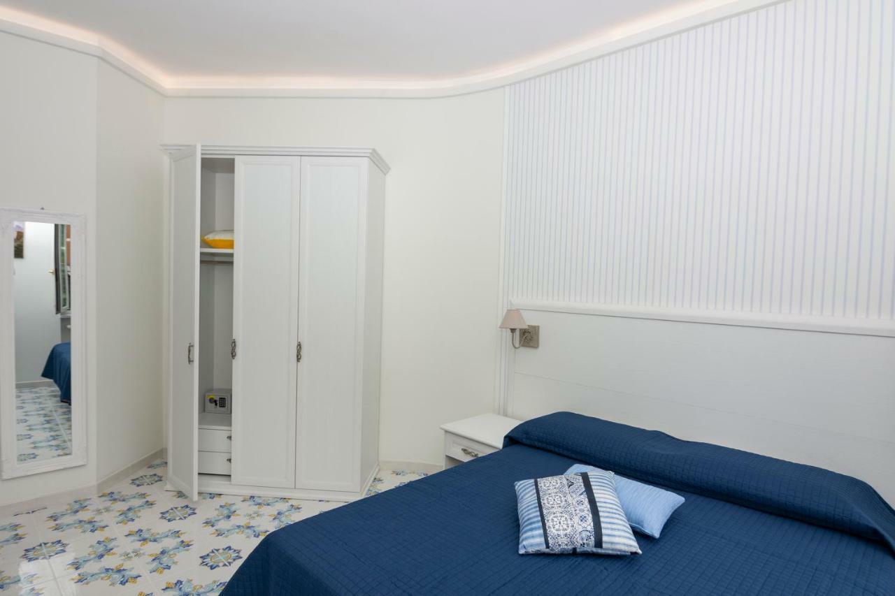 Ambra Sorrento Suites Short Rent מראה חיצוני תמונה