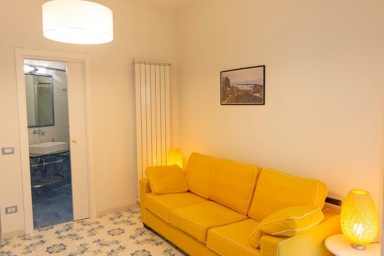 Ambra Sorrento Suites Short Rent מראה חיצוני תמונה