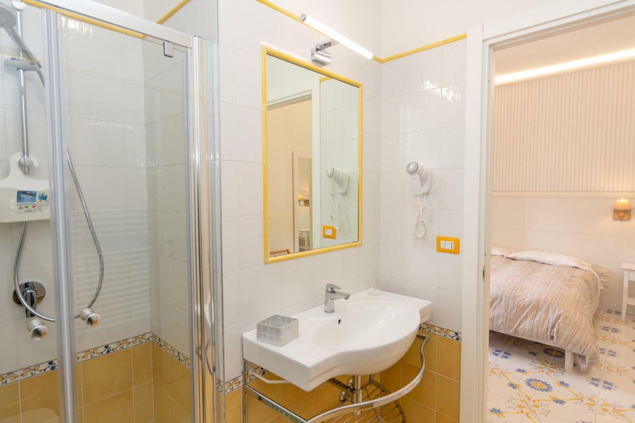 Ambra Sorrento Suites Short Rent מראה חיצוני תמונה