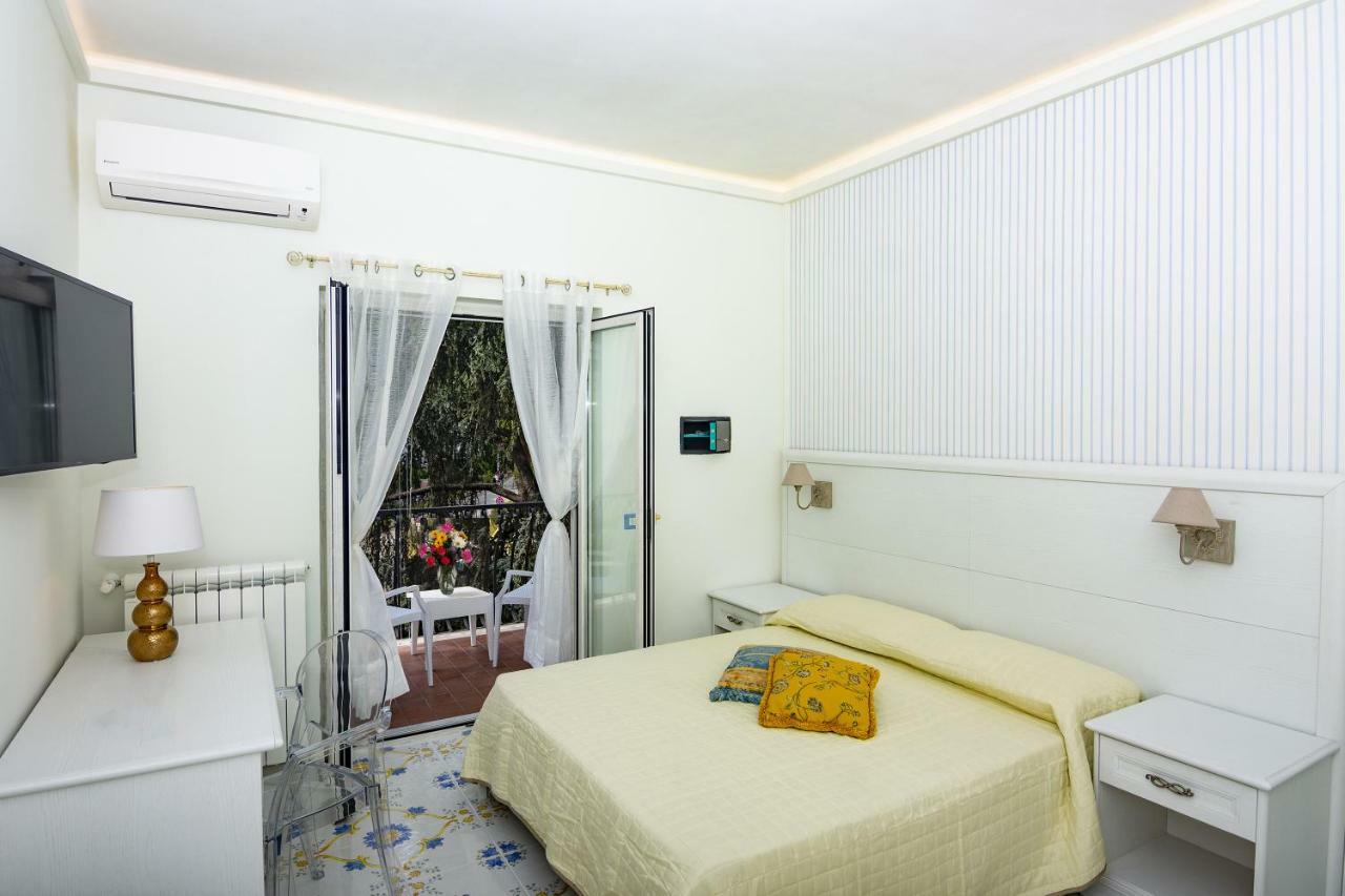 Ambra Sorrento Suites Short Rent מראה חיצוני תמונה